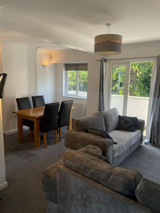 Whole Apartment Near To London Bromley Exterior photo