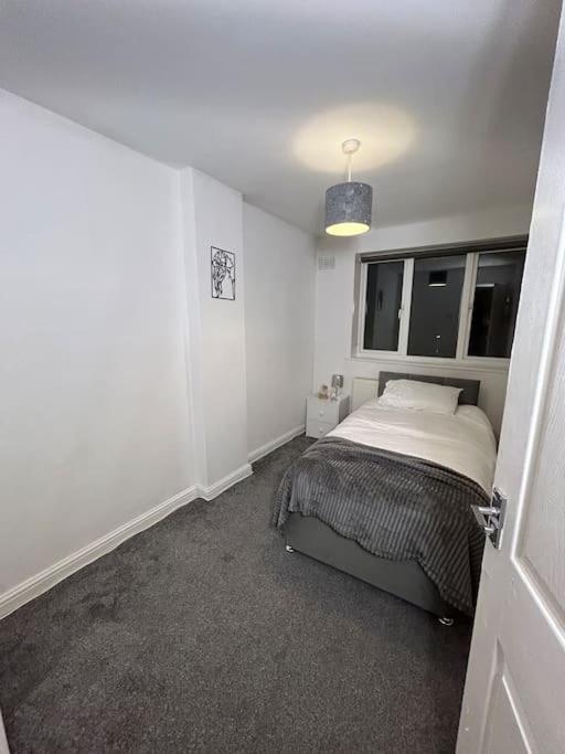 Whole Apartment Near To London Bromley Exterior photo